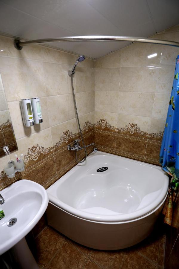 Hotel Plaza 777 Samarcande Extérieur photo
