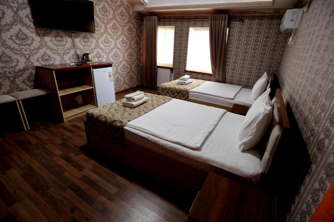 Hotel Plaza 777 Samarcande Extérieur photo